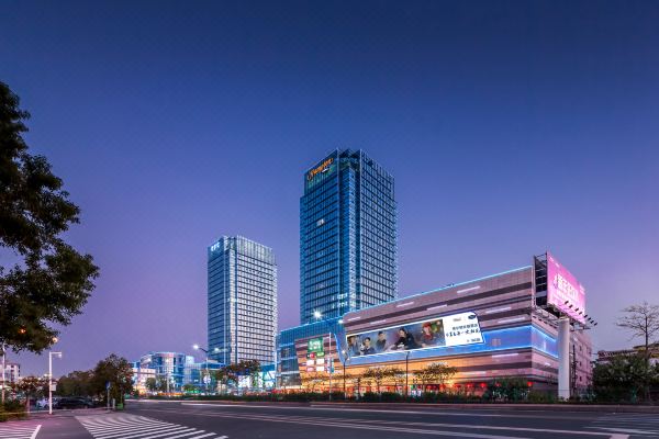 潮州財富中心希爾頓歡朋酒店